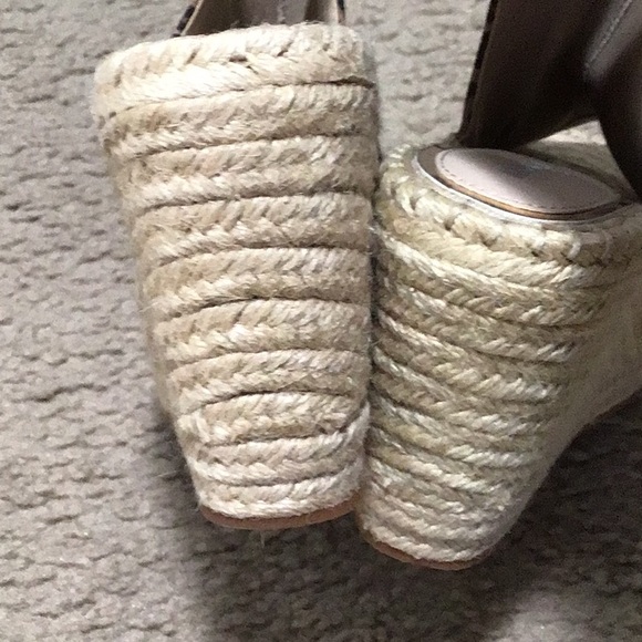 Kenneth Cole Olivia Wedges - Picture 6 of 8